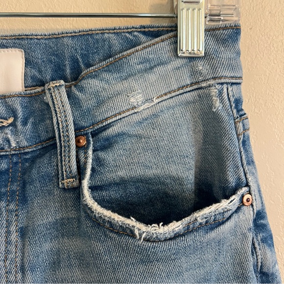 Mother Denim The Tomcat Distressed Cropped Straight Leg Jeans - Picture 7 of 16